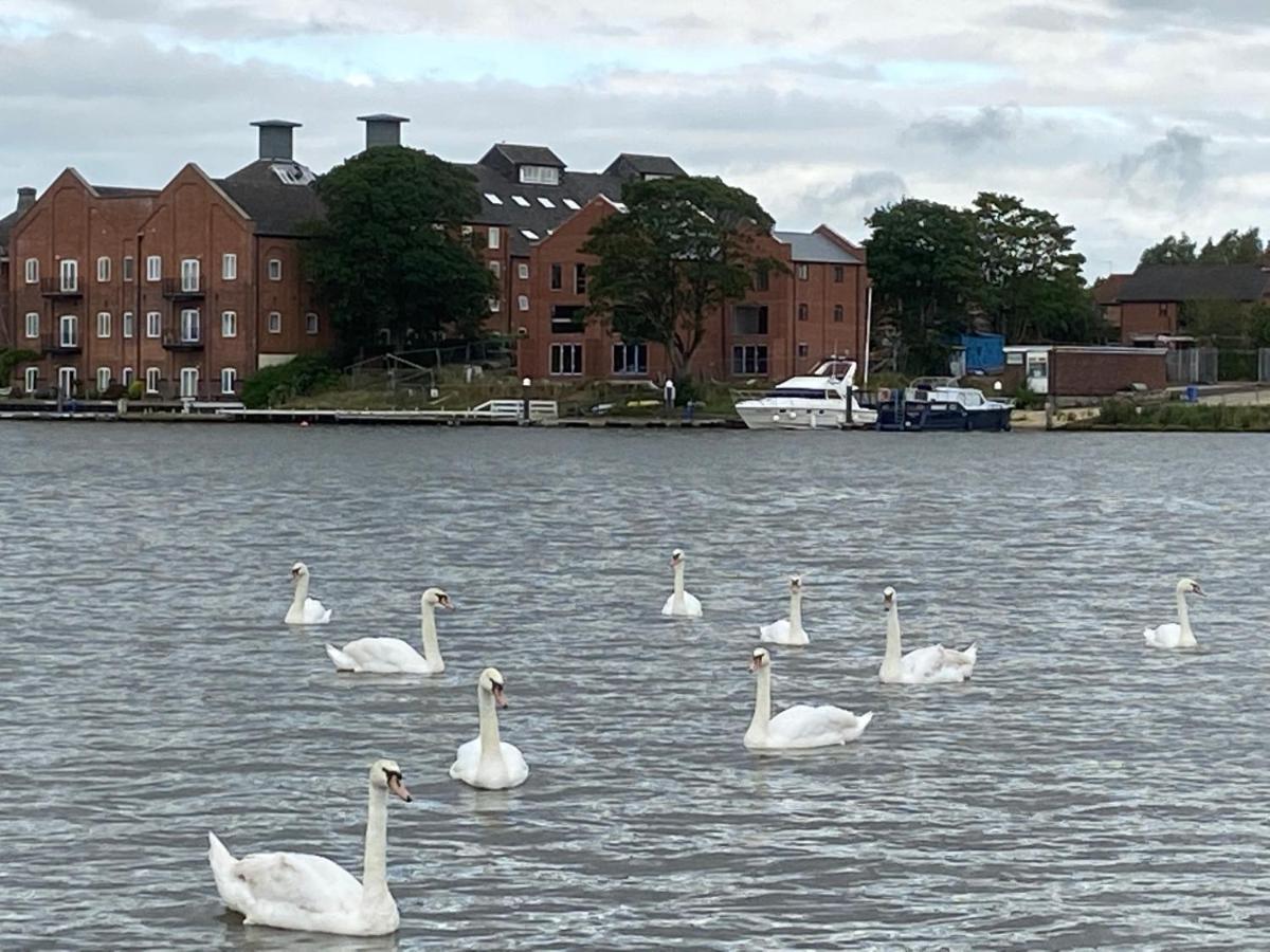 Апартаменты Swan View, Oulton Broad Лоустофт Экстерьер фото